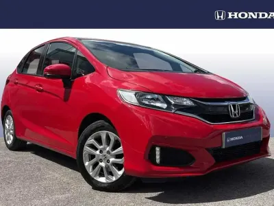 Used Honda Jazz SE 102 HP (75 kW) 2018 Red Hatchback