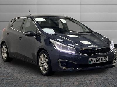 Used Kia Ceed 134 HP (98 kW) 2016 Blue Hatchback