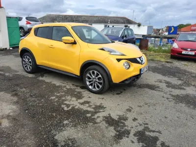 Used Nissan Juke Tekna 117 HP (86 kW) 2017 Yellow SUV