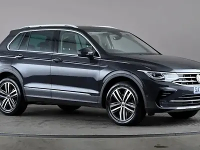 Usado VW Tiguan Elegance 245 CV (180 kW) 2022 Gris SUV