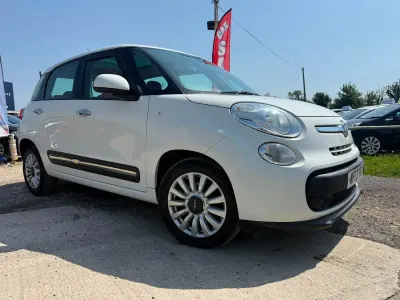 Used Fiat 500L Pop Star 85 HP (62 kW) 2013 White MPV