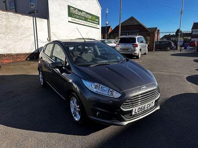Second-hand Ford Fiesta Zetec 82 CP (60 kW) 2016 Gri Hatchback