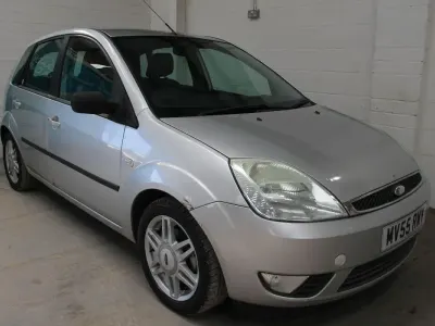 Used Ford Fiesta Ghia 2005 Silver Hatchback