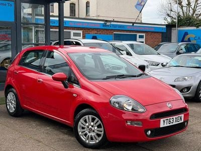 Used Fiat Punto Easy 77 HP (56 kW) 2013 Red Hatchback