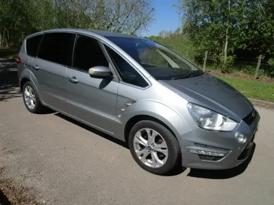 Begagnad Ford S-MAX Titanium 140 HK (102 kW) 2012 Silver Minibuss