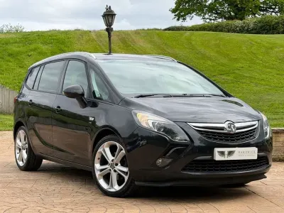 Used Vauxhall Zafira Tourer SRi 136 HP (100 kW) 2016 Black MPV