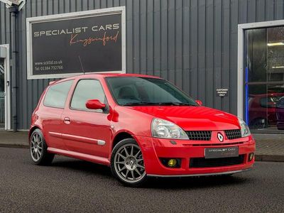 Used Renault Clio II Trophy 2005 Red Hatchback