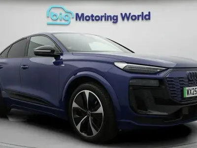 Used Audi Q6 Sportback e-tron 285 kW (388 HP) 2025 Blue SUV