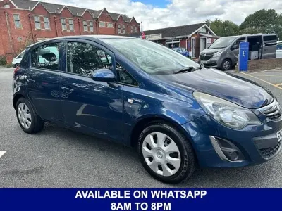 Used Vauxhall Corsa Design Edition 85 HP (62 kW) 2014 Blue Hatchback