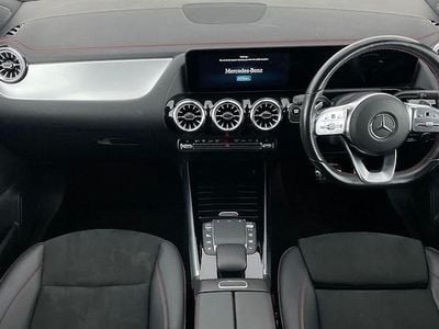 Mercedes EQA250