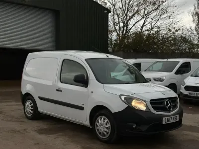 Used Mercedes Citan 109 90 HP (66 kW) 2017 White MPV
