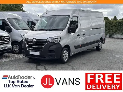 Used Renault Master Business 135 HP (99 kW) 2023 Star grey MPV