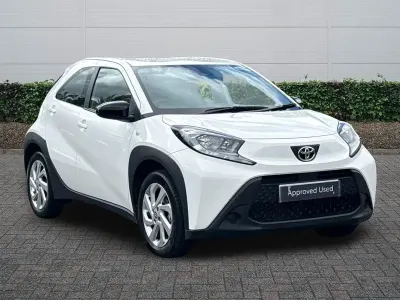 New Toyota Aygo X PURE 72 HP (52 kW) 2025 White SUV