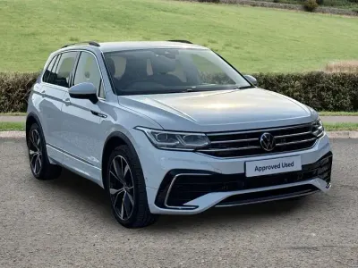Używany VW Tiguan R-line 150 KM (110 kW) 2023 Biały SUV