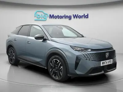 Used Peugeot 3008 Allure 136 HP (100 kW) 2024 Blue SUV