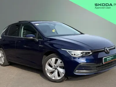 Used VW Golf VIII Style 115 HP (84 kW) 2021 Atlantic blue metallic Hatchback