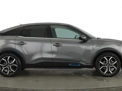 Used Citroën e-C4 Shine 2022 Coupe
