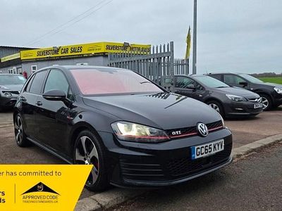 Black Used 2016 VW Golf VII GTI | £11,795 (Fair price)