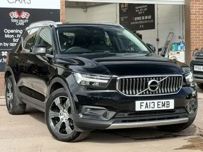 Used Volvo XC40 Inscription 150 HP (110 kW) 2019 Black SUV