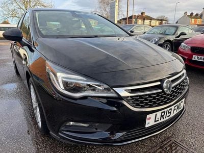Used Vauxhall Astra Elite 200 HP (147 kW) 2019 Black Hatchback