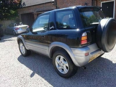 used Toyota RAV4 2.0