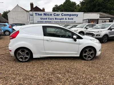 Used Ford Fiesta Sport 2010 White Van
