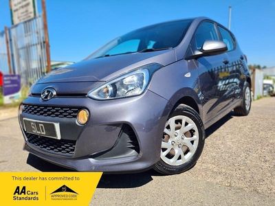 Gebraucht Hyundai i10 SE 66 PS (48 kW) 2017 Grau Kleinwagen