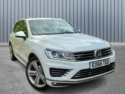 Używany VW Touareg R-line Plus 262 KM (192 kW) 2016 Biały SUV