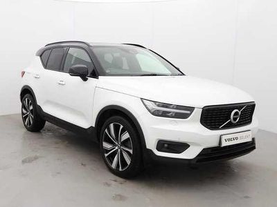 White Used 2022 Volvo XC40 R-Design Pro SUV | £26,495 (Fair price)