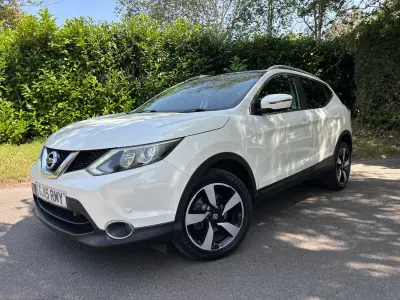 Used Nissan Qashqai N-TEC 110 HP (80 kW) 2015 White SUV