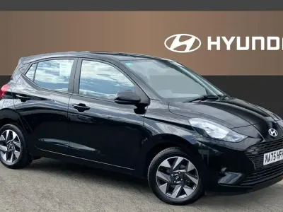 Gebraucht Hyundai i10 Advanced 63 PS (46 kW) 2025 Schwarz Kleinwagen