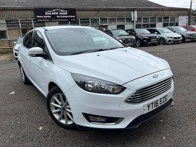 Used Ford Focus Titanium 120 HP (88 kW) 2016 White Hatchback