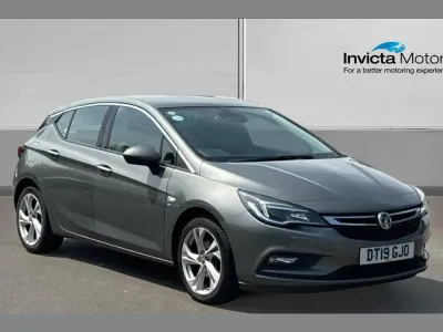 Used Vauxhall Astra SRi 105 HP (77 kW) 2019 Cosmic grey metallic Hatchback