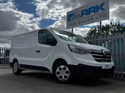 Used Renault Trafic Business 130 HP (95 kW) 2023 White MPV