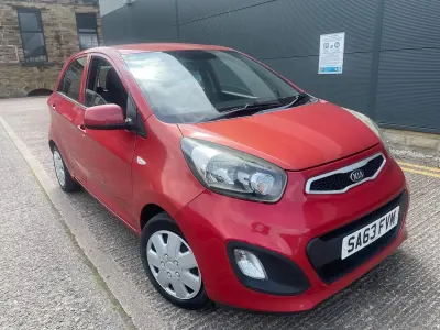 Used Kia Picanto Air 68 HP (50 kW) 2013 Red Hatchback