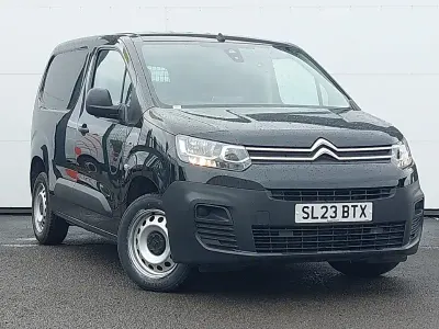 Used Citroën Berlingo 100 HP (73 kW) 2023 Black MPV
