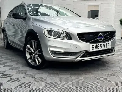 Used Volvo V60 CC 190 HP (139 kW) 2016 Estate