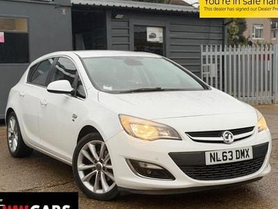 Used Vauxhall Astra Elite 165 HP (121 kW) 2015 Hatchback