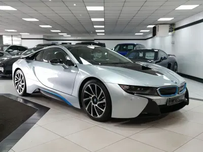 Usado BMW i8 Comfort Edition 362 CV (266 kW) 2016 Plateado Coupe