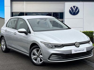 Używany VW Golf VIII Life 110 KM (80 kW) 2023 Srebrny Hatchback