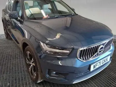Begagnad Volvo XC40 Inscription 262 HK (192 kW) 2021 Blå SUV