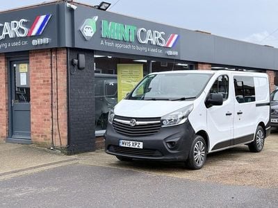 Used Vauxhall Vivaro 90 HP (66 kW) 2015 White MPV