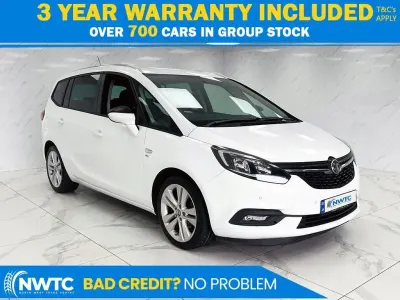 Used Vauxhall Zafira Tourer SRi 140 HP (102 kW) 2017 White MPV