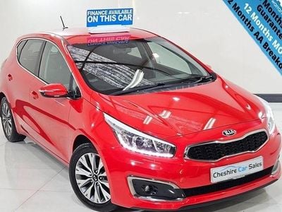 Red Used 2015 Kia Ceed Hatchback | £3,995 (Good price)