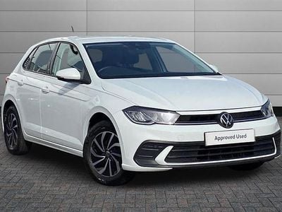 Used VW Polo Life 95 HP (69 kW) 2024 Pure white Hatchback