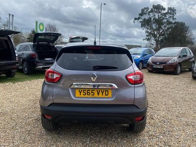 Used Renault Captur Dynamique 90 HP (66 kW) 2015 Grey/black SUV