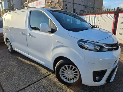 Used Toyota Proace Comfort 115 HP (84 kW) 2017 White MPV