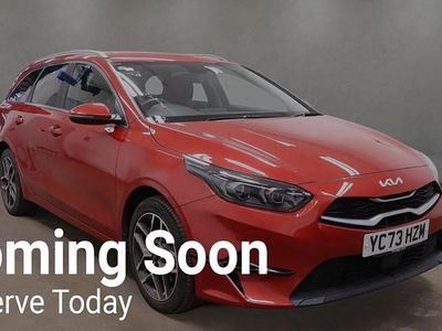 Used Kia Ceed 2023 Red Hatchback