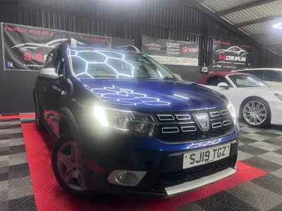 Gebraucht Dacia Sandero Essentiel 90 PS (66 kW) 2019 Blau Kleinwagen