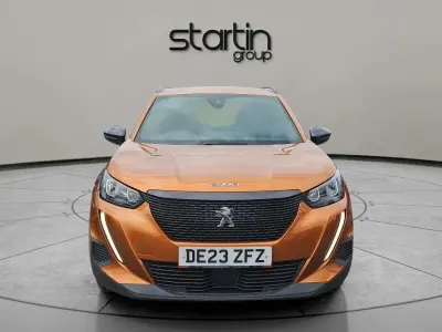 Used Peugeot 2008 Active+ 100 HP (73 kW) 2023 Orange SUV